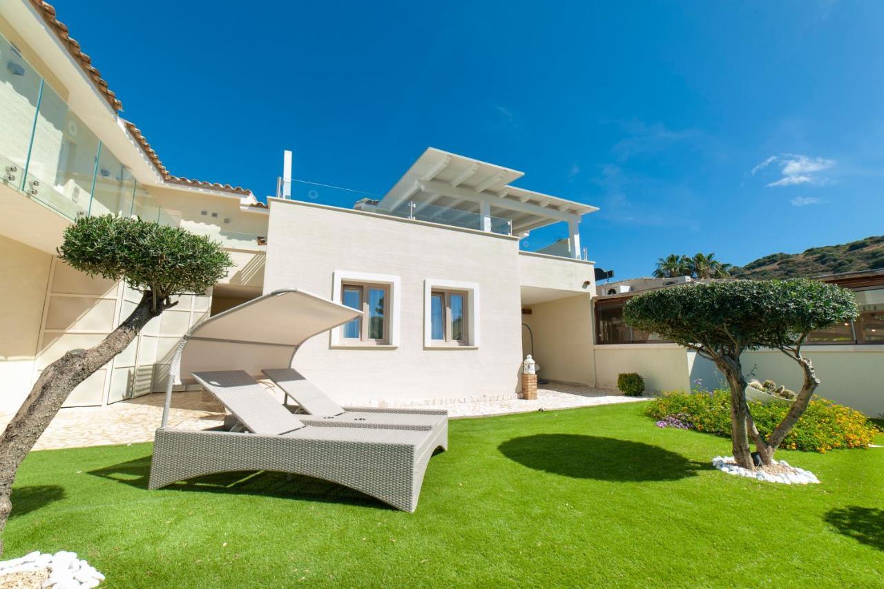 Suimi'S Hotel Villasimius Exterior photo